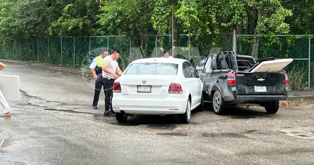 Choque vehicular deja un herido en Playa del Carmen