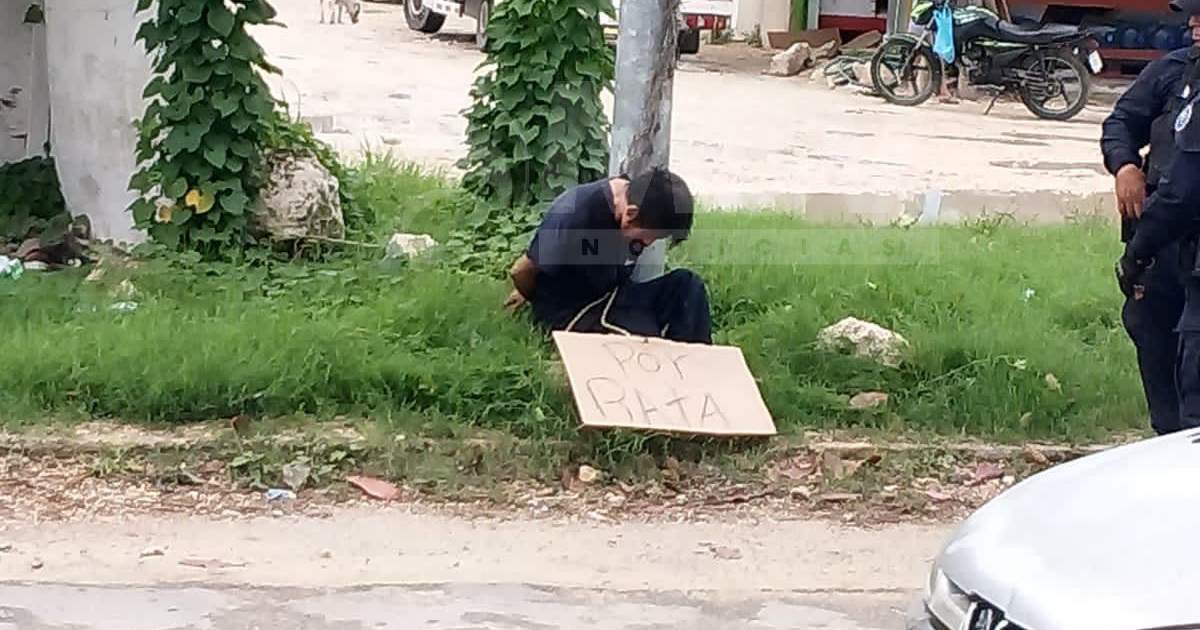 Vecinos amarran a presunto ladrón en colonia In House de Playa del Carmen