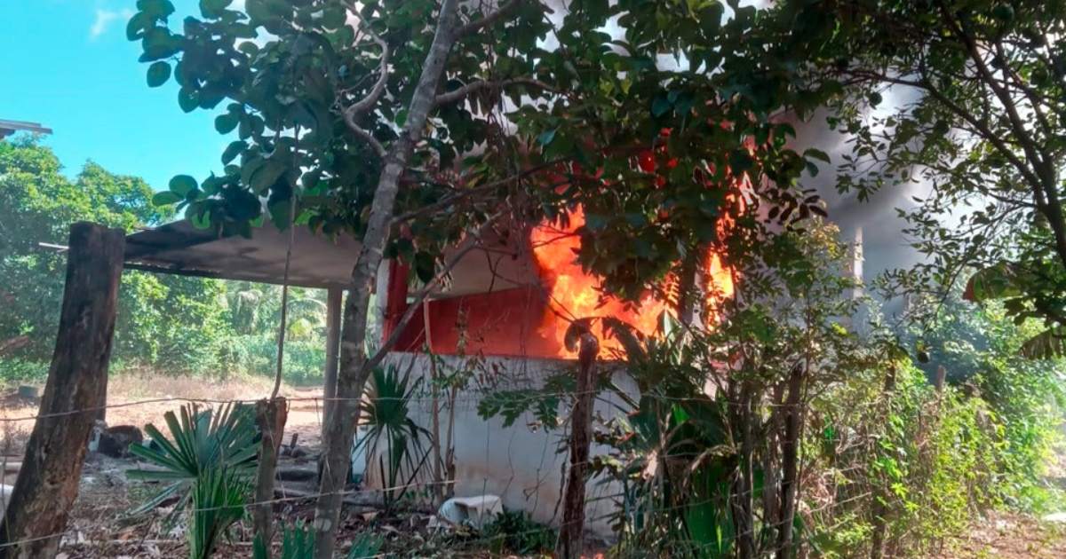 Por descuido en puesto de fritangas se incendia una casa en Kantunilkín