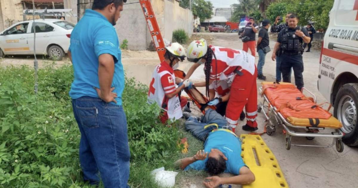 Trabajador de Telmex sufre descarga eléctrica en Cancún