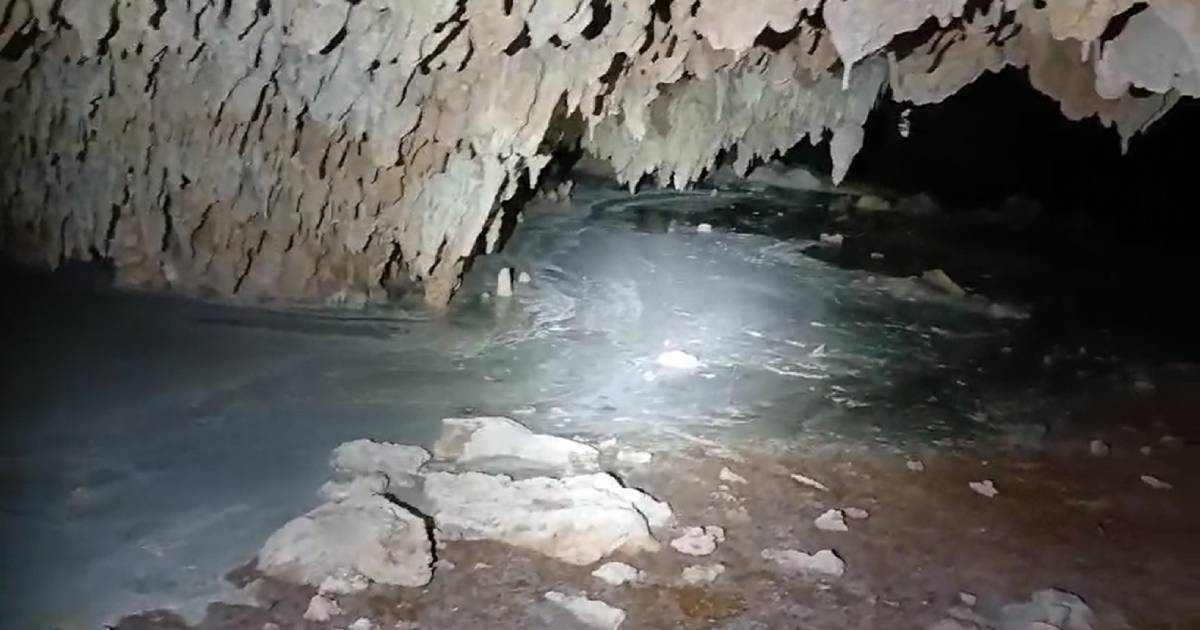 Invade cemento de obras del Tren Maya acuífero de caverna