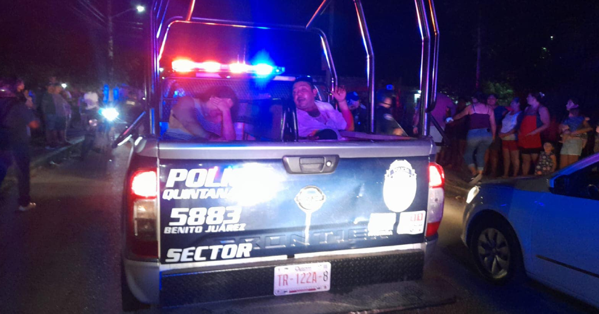 Vecinos interceptan a taxista de Cancún que abusaba a menor en su carro
