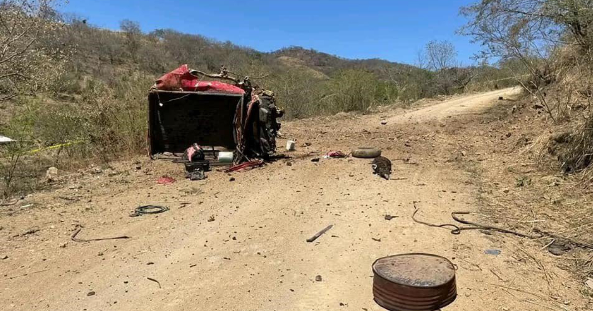 Mueren tres jornaleros por explosión de “narcomina” en Michoacán