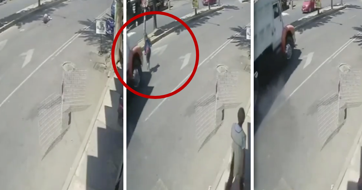 Mujer cruza la calle y queda en punto ciego de camión de carga