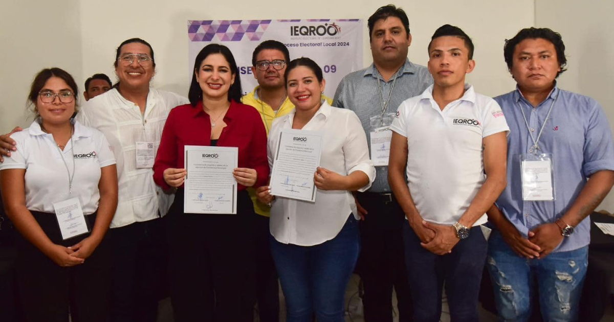 Estefanía Mercado recibe su constancia como Presidenta Municipal Electa