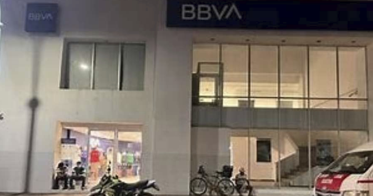 Sujetos armados asaltan al hijo del cónsul