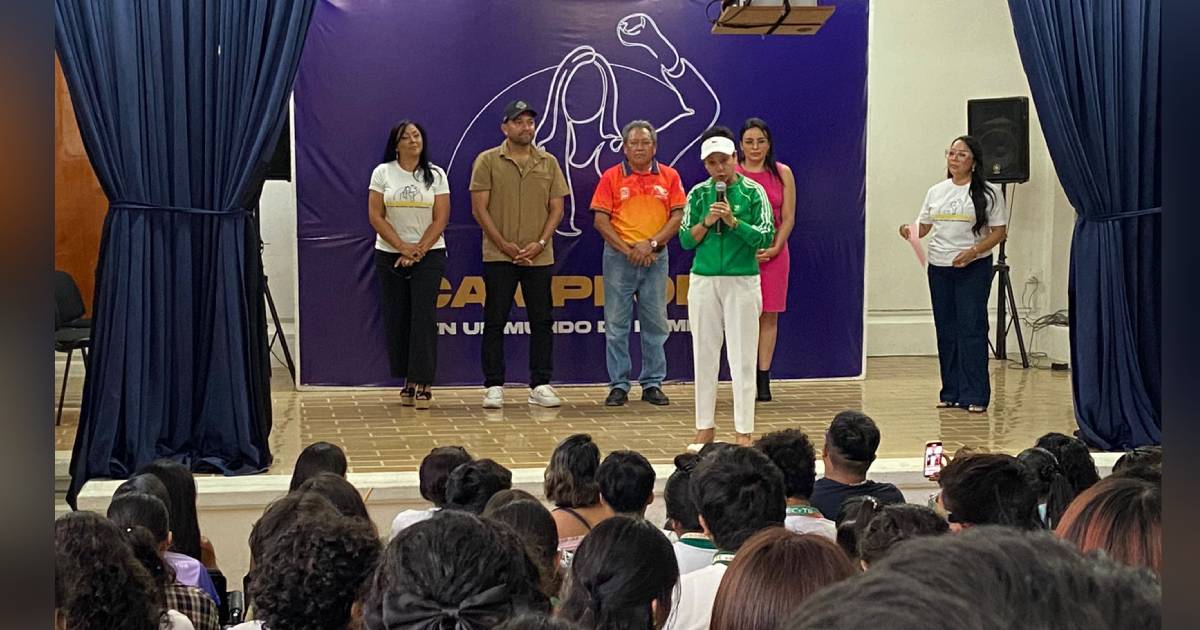 Foro de mujeres destacadas inspira a estudiantes