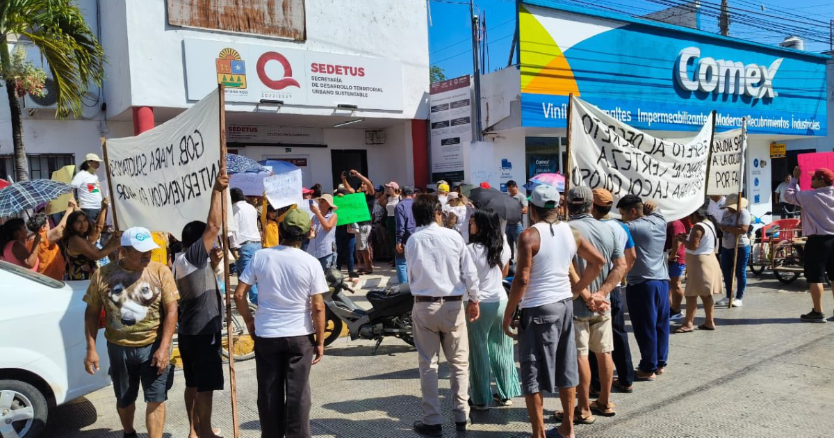 Colonos protestan por aumentos injustificados del INSUS