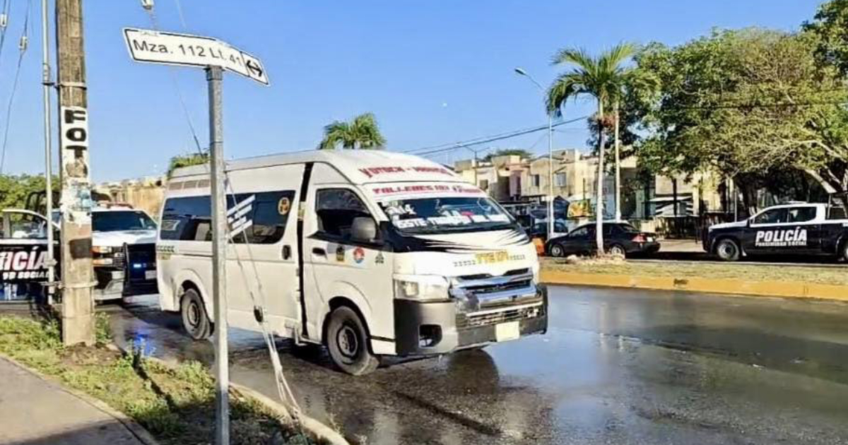 Pasajeros presencian muerte repentina en transporte.