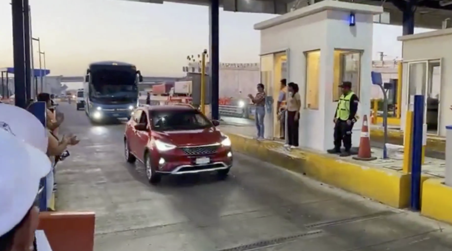 CNTE toma caseta Mérida