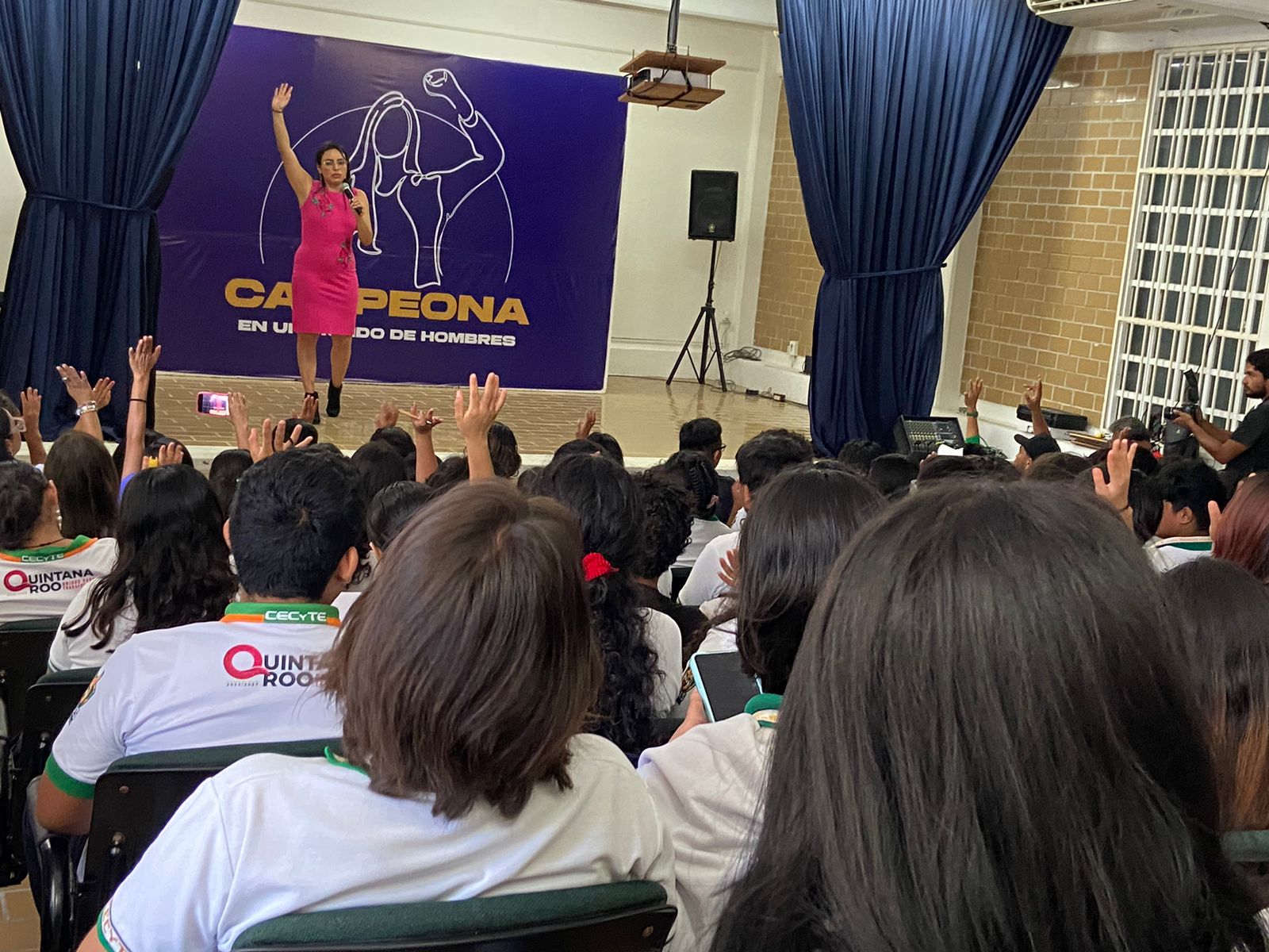 Foro de mujeres destacadas inspira a estudiantes