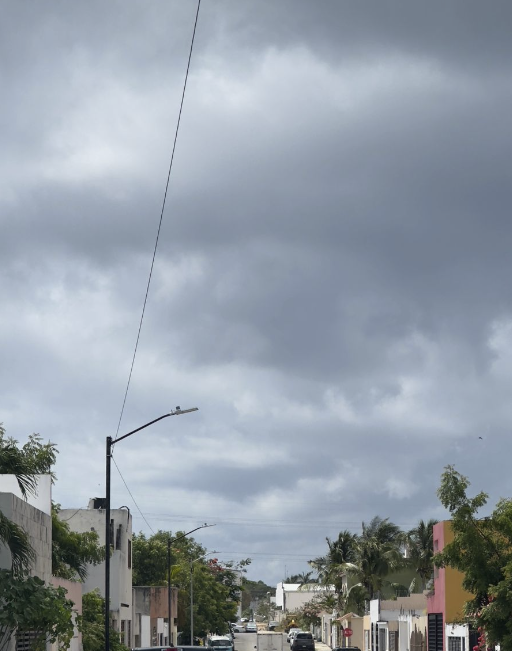 Cableado aéreo instalado de manera irregular