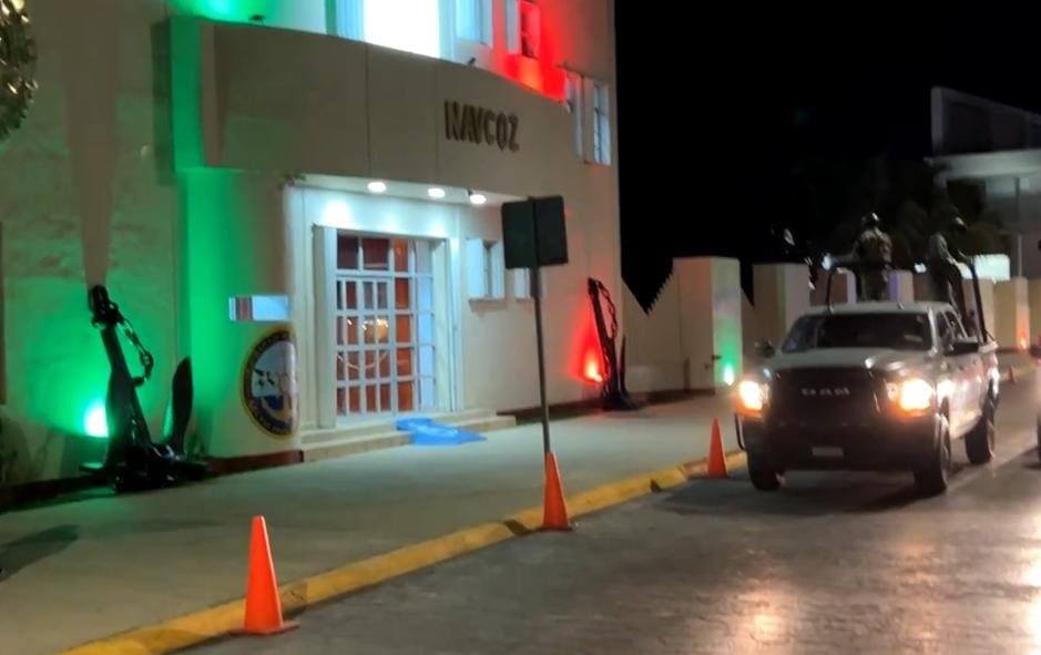 Emergencia se hunde embarcación en Cozumel